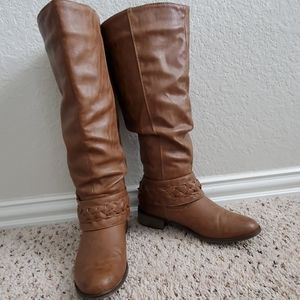 Brown boots
